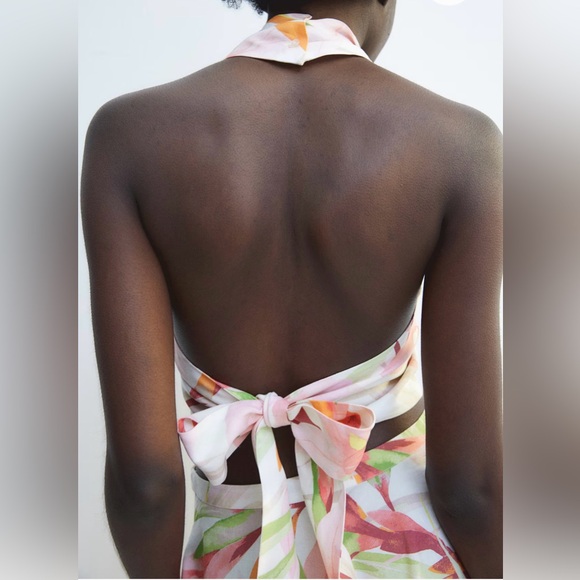 H&M Halterneck Tie-Back Top - Picture 4 of 8